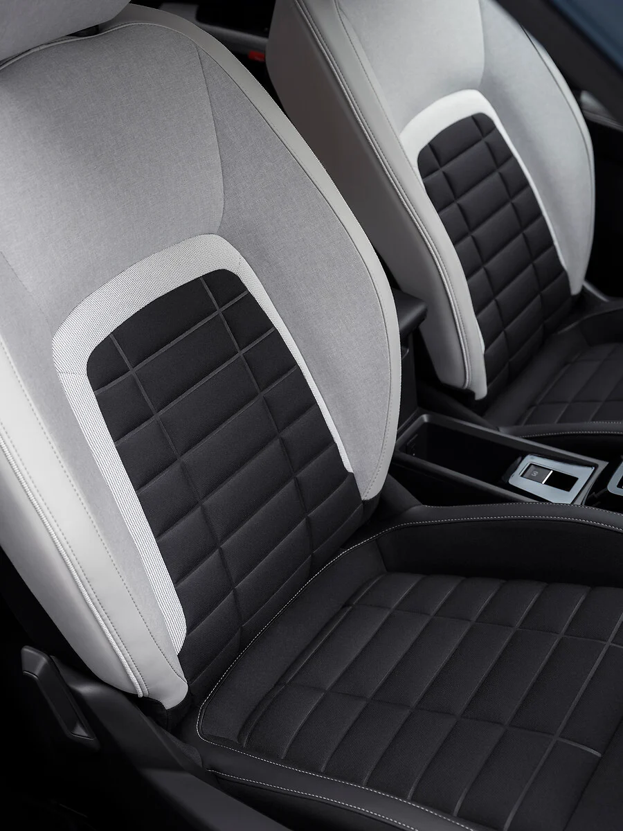 Immagine COMFORT ZERO RUMORI, SOLO BENESSERE - CITROEN E-C3 83kW 113CV MAX