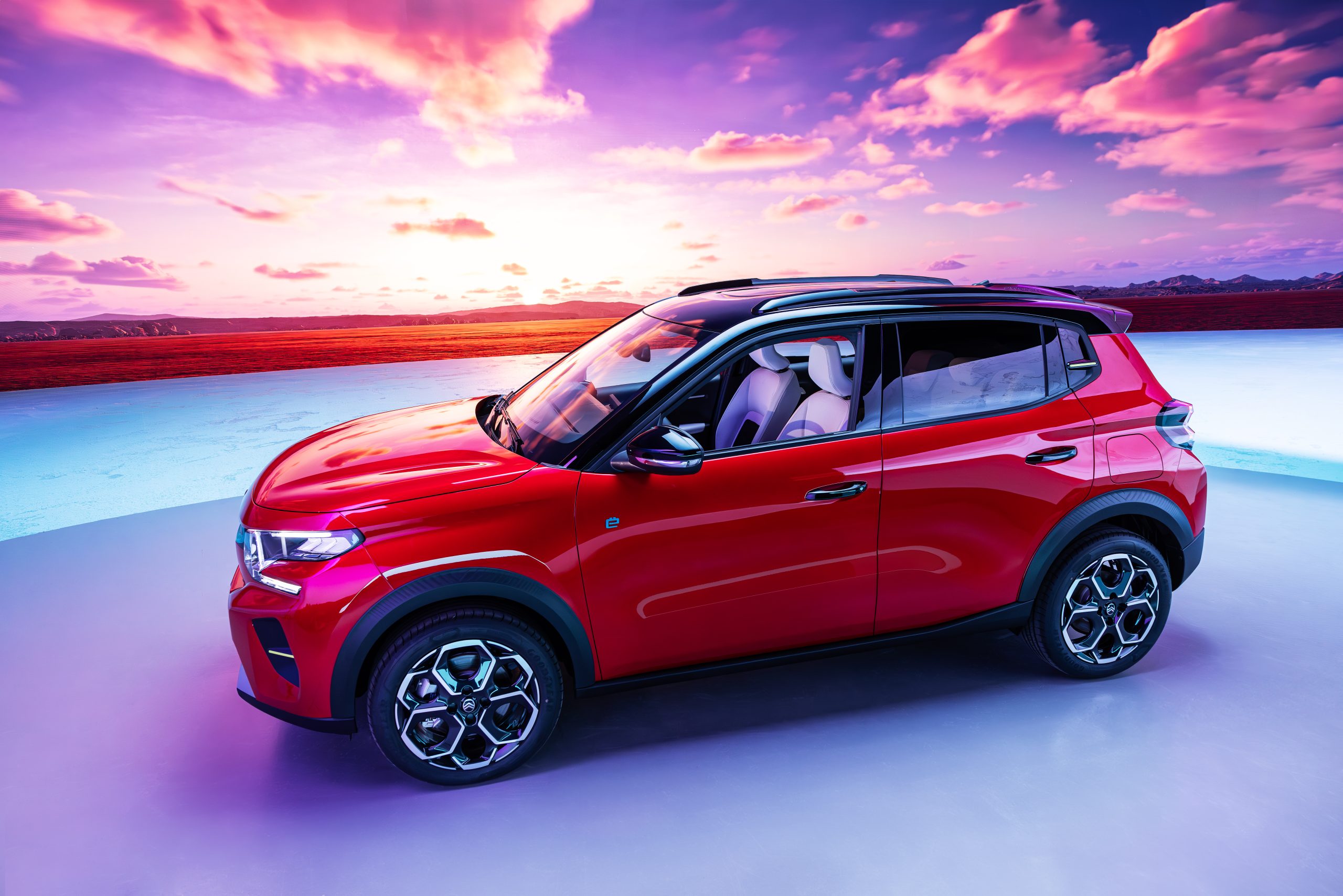 Immagine STILE URBANO DESIGN UNICO - CITROEN E-C3 83kW 113CV MAX