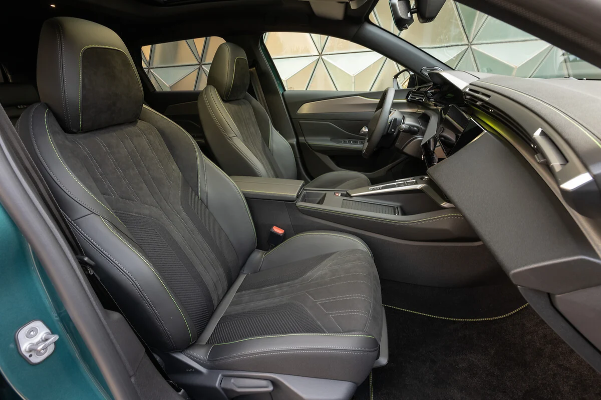 Immagine COMFORT RAFFINATO - PEUGEOT 308 SW Allure BlueHDi 130 EAT8 S&S aut.