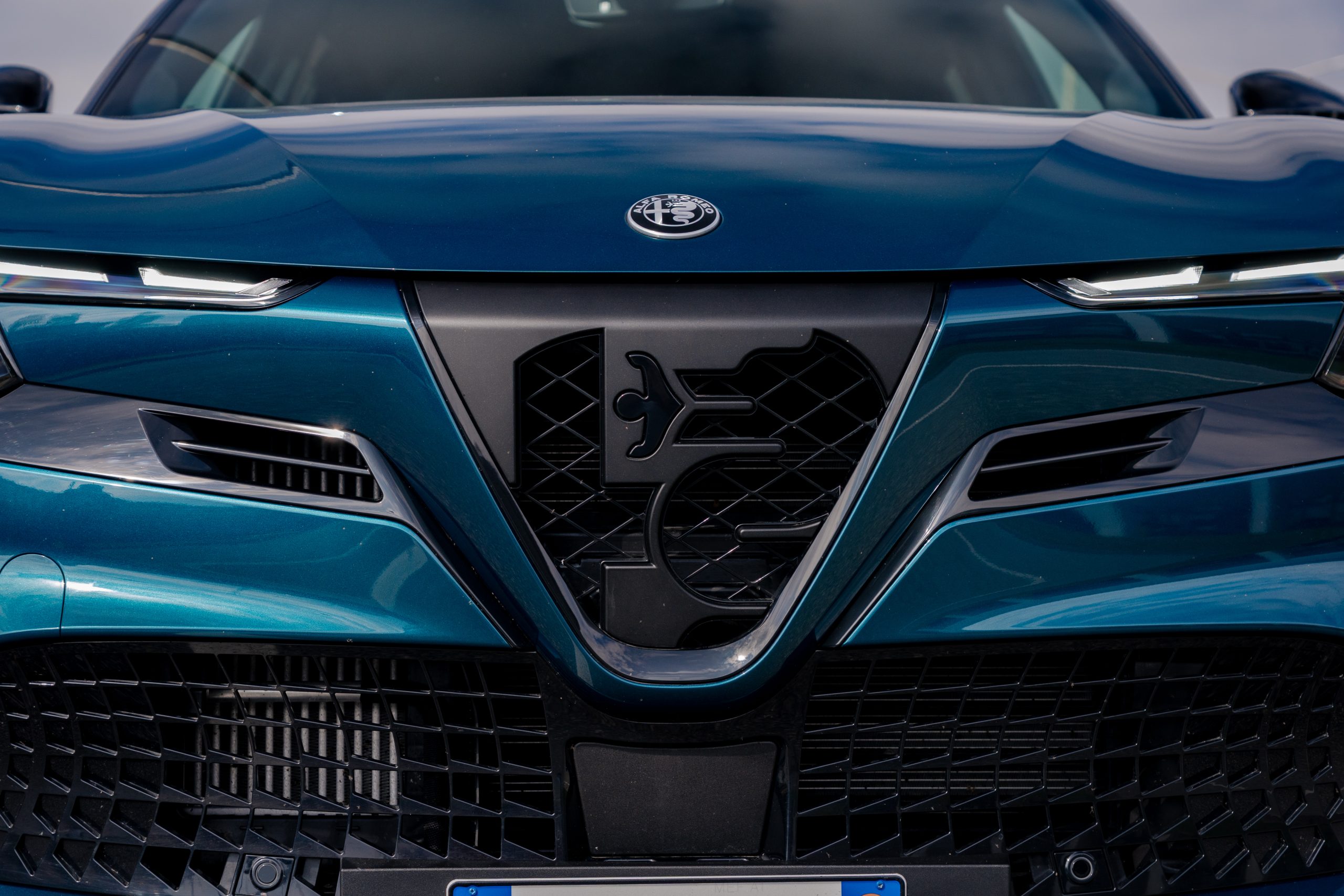 Immagine STILE DESIGN ITALIANO UNICO - ALFA ROMEO JUNIOR 1.2 Hybrid 136cv ibrida eDCT6