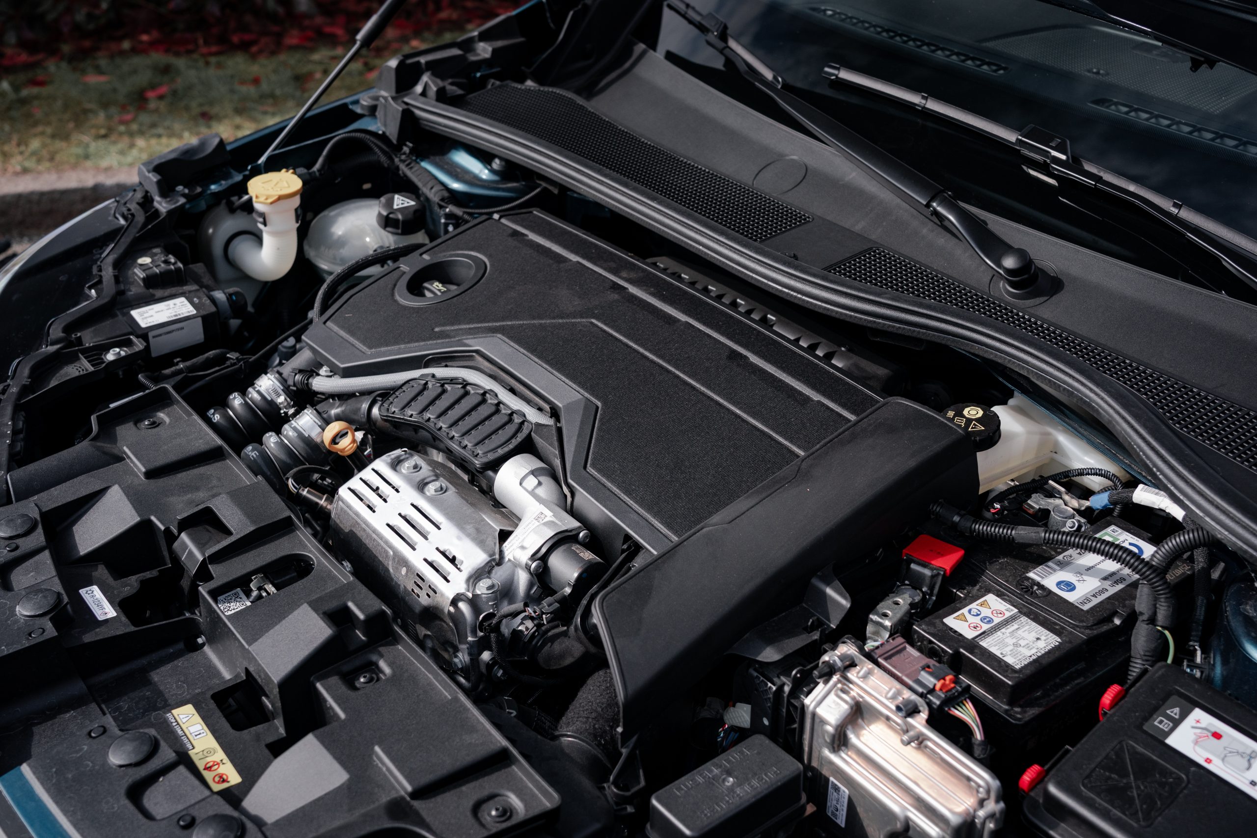 Immagine MOTORE IBRIDO REATTIVO - ALFA ROMEO JUNIOR 1.2 Hybrid 136cv ibrida eDCT6