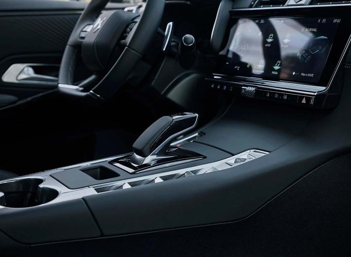 Immagine TECNOLOGIA GUIDA ASSISTITA - DS DS7 BlueHDi 130 Automatica Pallas