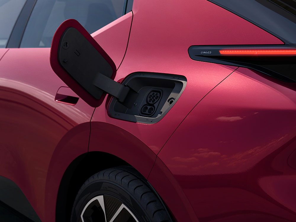 Immagine RICARICA RAPIDA ED EFFICIENTE - LYNK & CO 02 66KWH More RWD