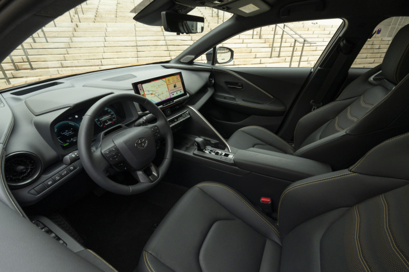 Immagine COMFORT SILENZIOSO E ACCOGLIENTE - TOYOTA C-HR TOYOTA C-HR 1.8 HV E-CVT Trend