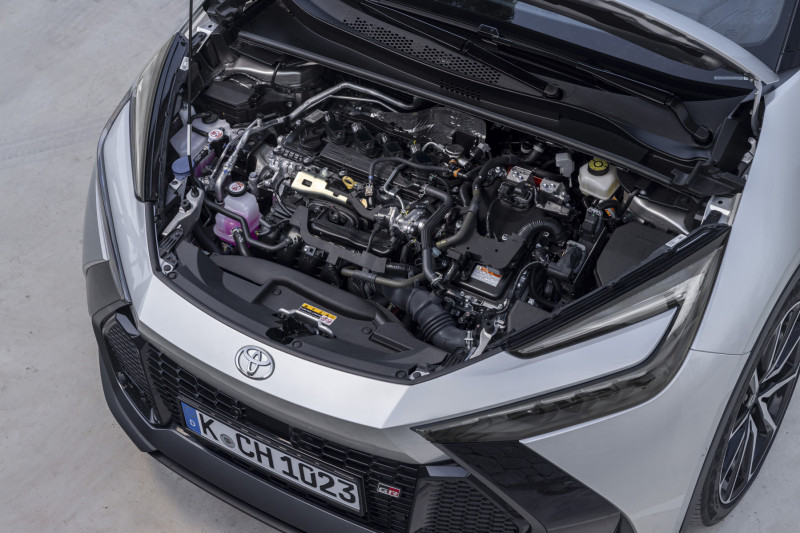 Immagine MOTORE IBRIDO EFFICIENTE - TOYOTA C-HR TOYOTA C-HR 1.8 HV E-CVT Trend