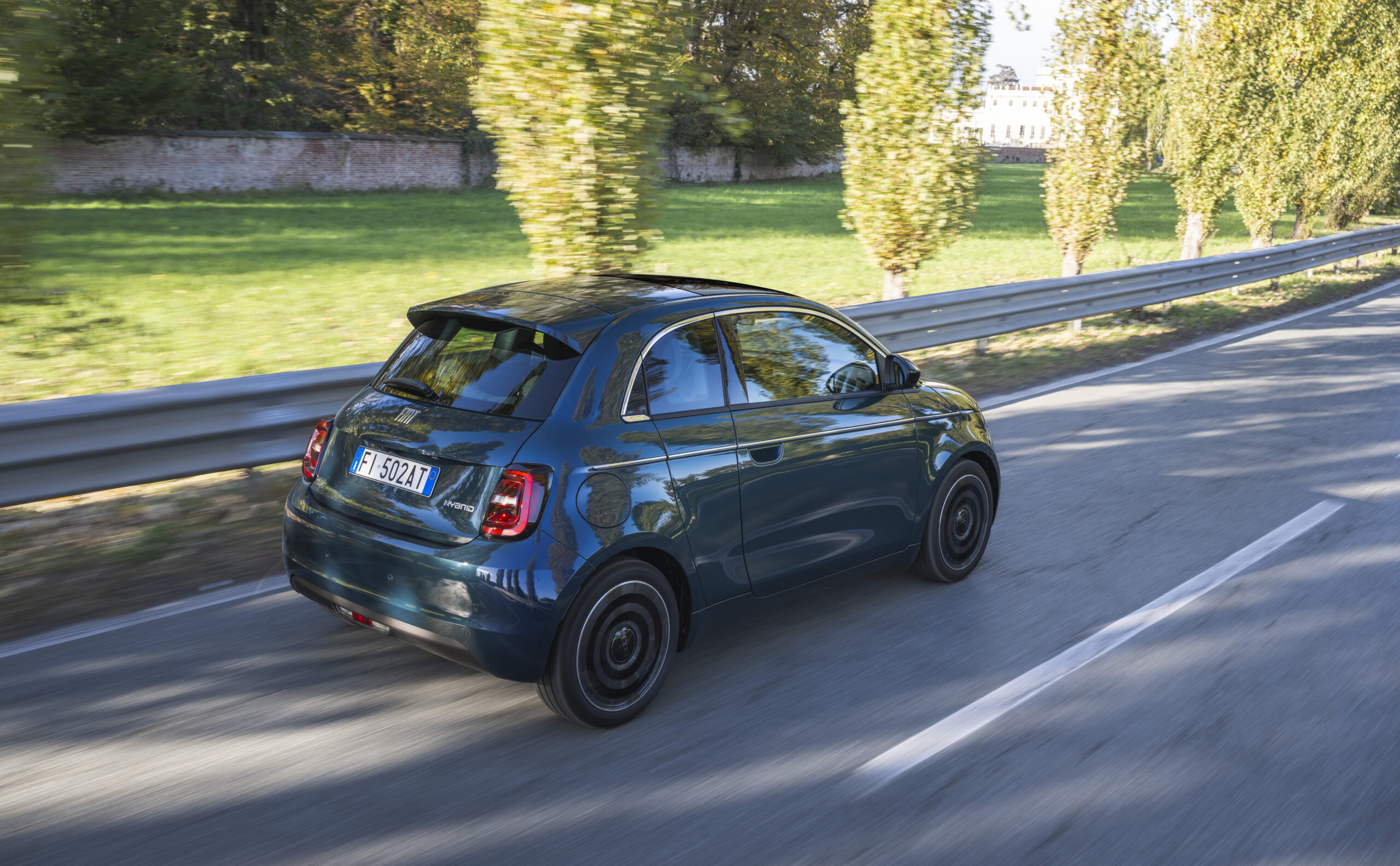 Immagine GUIDA Fluida e agile - FIAT 500 Hybrid Torino