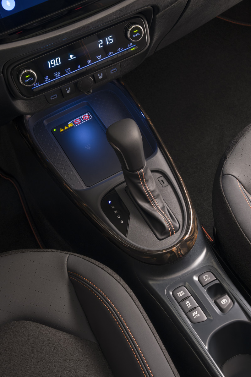 Immagine CAMBIO Fluido e reattivo - TOYOTA AYGO X Hybrid 115 e-CVT