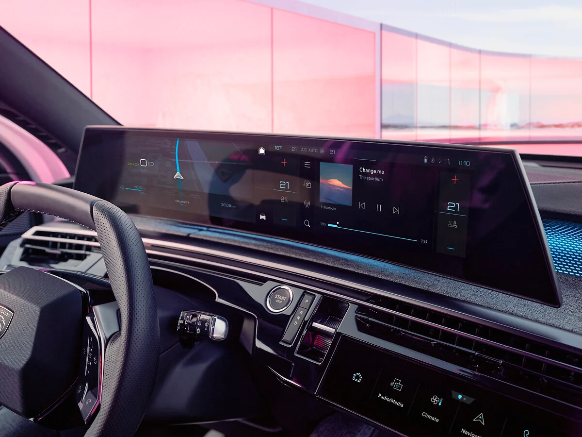Immagine TECNOLOGIA IMMERSIVA - PEUGEOT 3008 Hybrid 145 Allure Business e-DCS 6